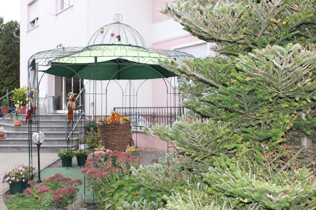 Hotel Kirchner 타란트 외부 사진